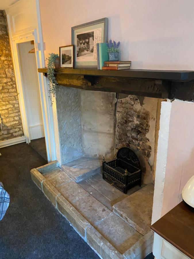Bear Inn - Bisley Bisley  Extérieur photo