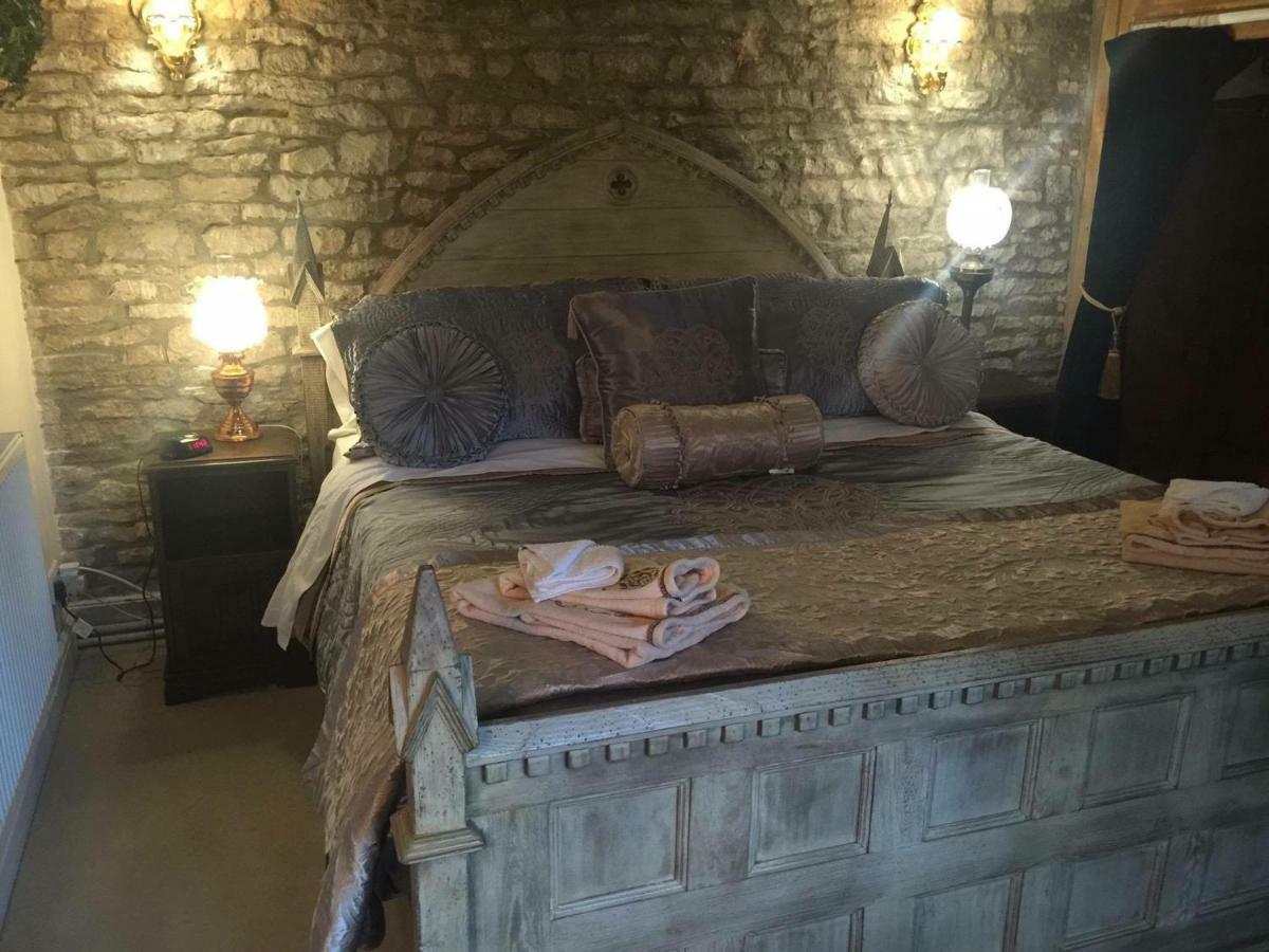 Bear Inn - Bisley Bisley  Extérieur photo